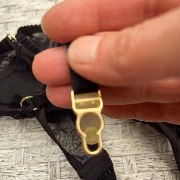 Garter belt, black, lace decorated, 4 suspenders, size Small - Picture 3 of 7